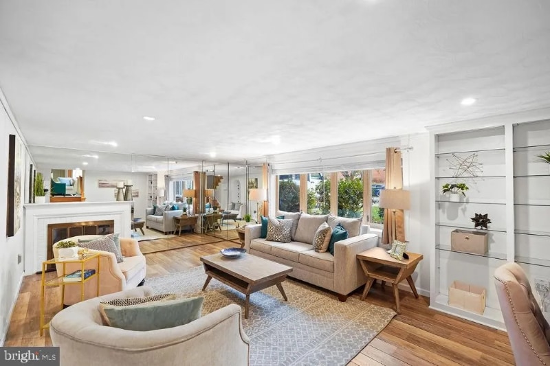 Building Photo - 5110 Flanders Ave