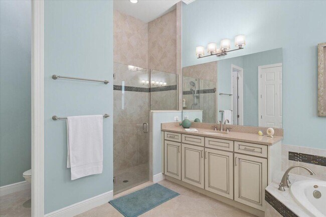 Building Photo - 17120 SW Ambrose Way