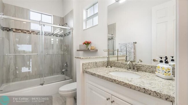 Building Photo - 7989 NW 128th Ln