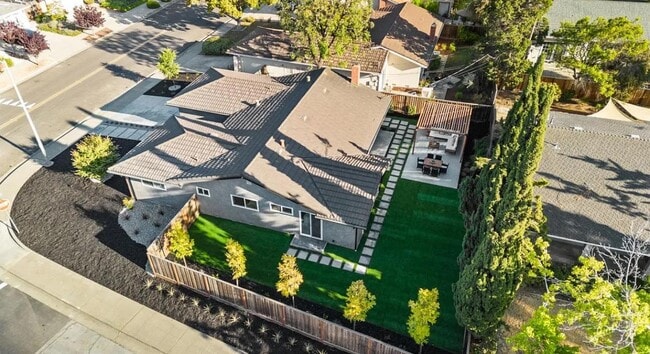 Building Photo - 1439 Bittern Dr