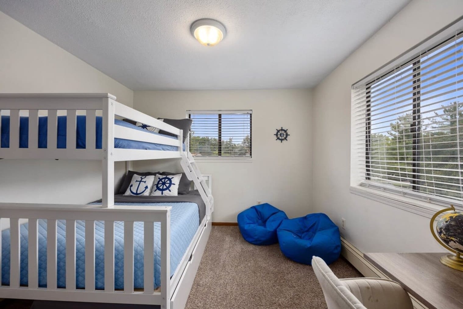 Building Photo - 6542 Bella Vista Dr NE