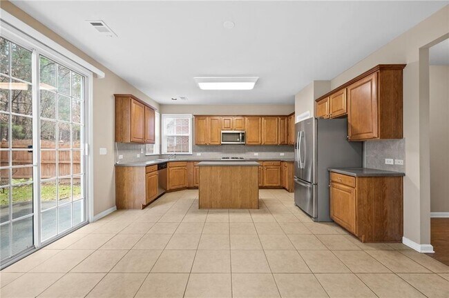 Building Photo - 4071 Kingsley Park Ln