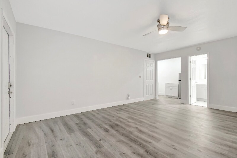 Building Photo - 259 NW 29th Terrace