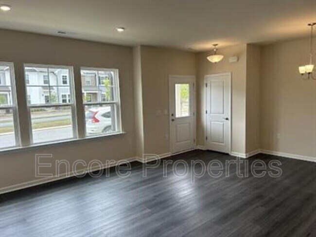 Building Photo - 302 Parker Sta Ave