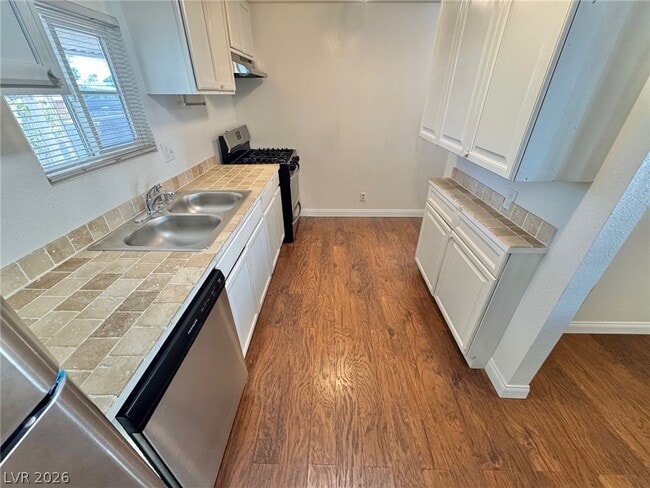 Building Photo - 5239 Ocala Ln