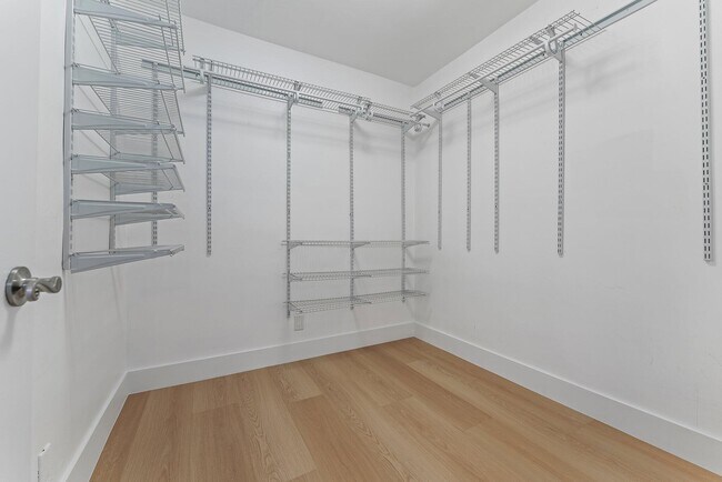 Building Photo - 4300 Washington Rd