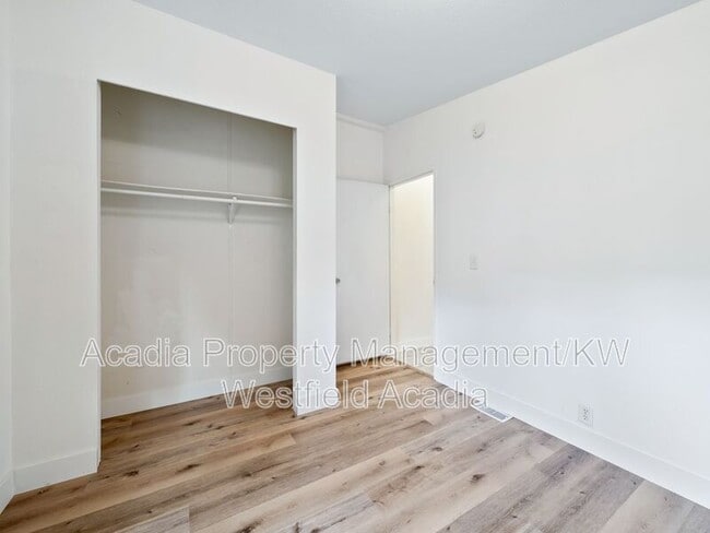 Building Photo - 642 Harmony Ct