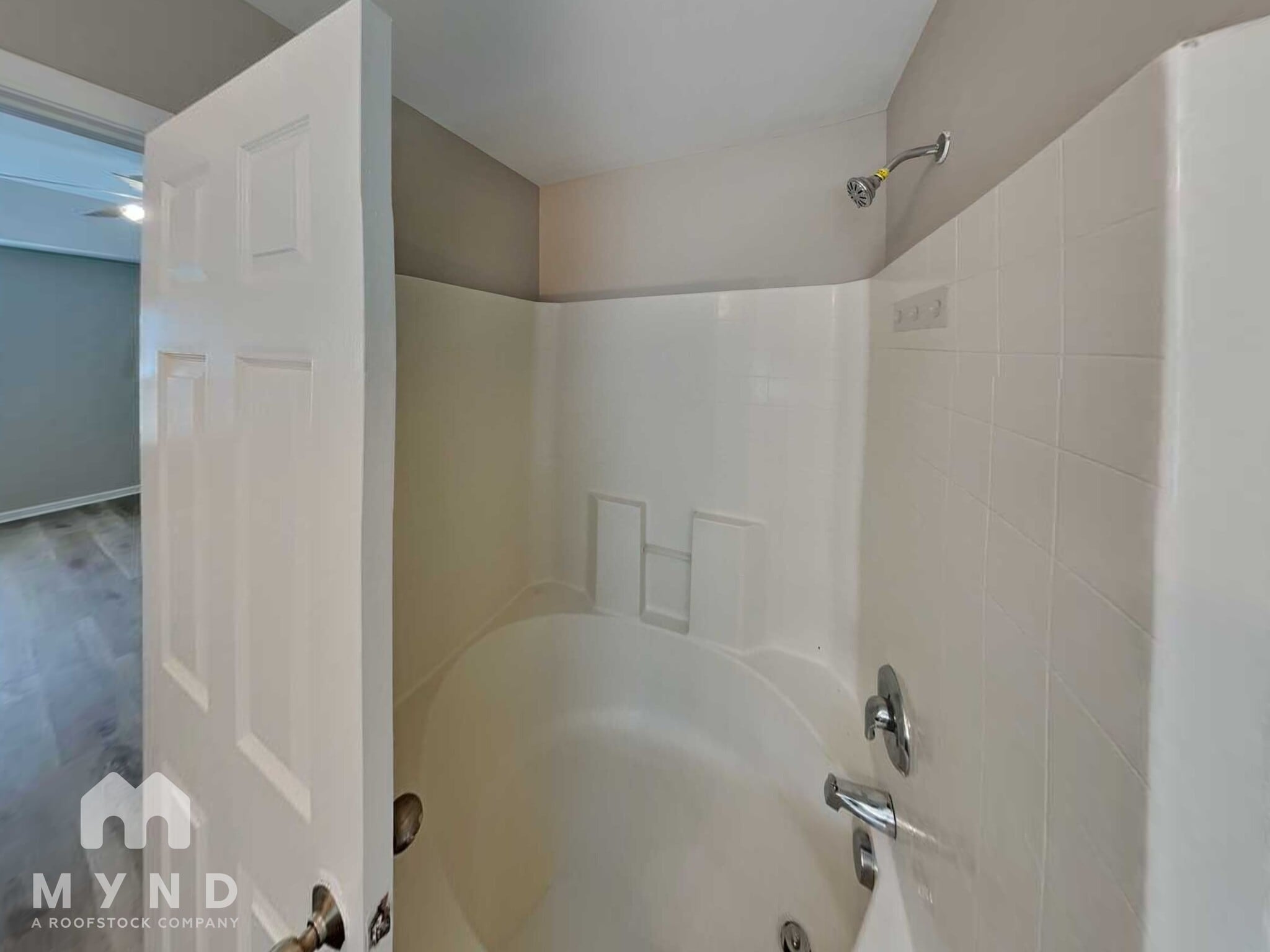 Building Photo - 2016 Culloden Dr