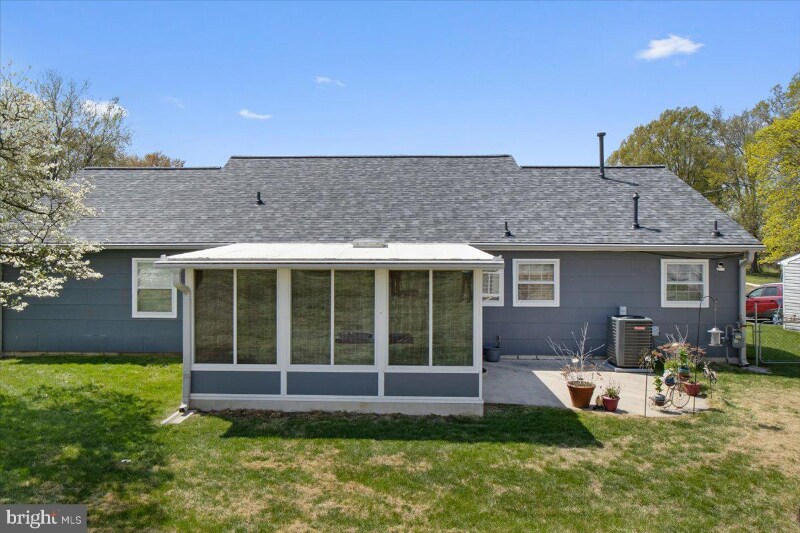 Building Photo - 1111 Parkington Ln