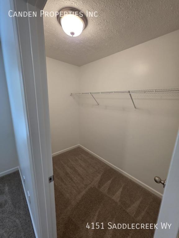 Building Photo - 4151 Saddlecreek Wy