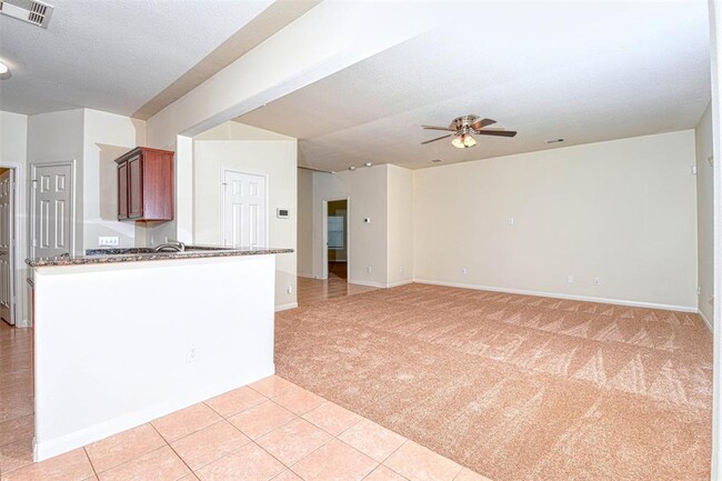 Building Photo - 30803 W Lost Creek Blvd