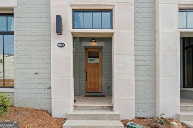 Building Photo - 10879 Serenbe Ln