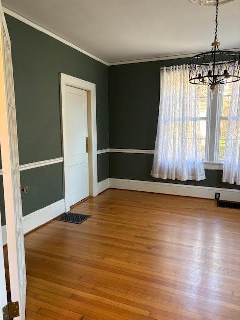 Building Photo - 613 S York St