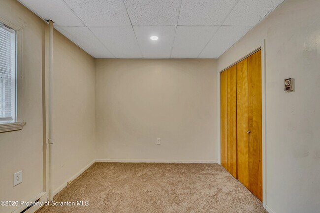 Building Photo - 601 Dean St