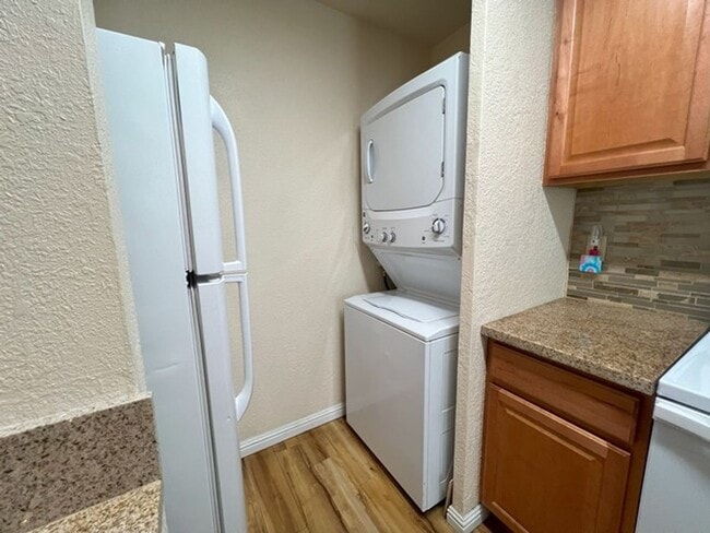 Building Photo - Beautiful Two Story Condo near Meadowood Mall