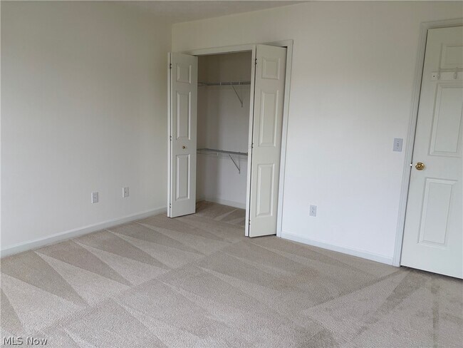 Building Photo - 4582 Devereux Drive