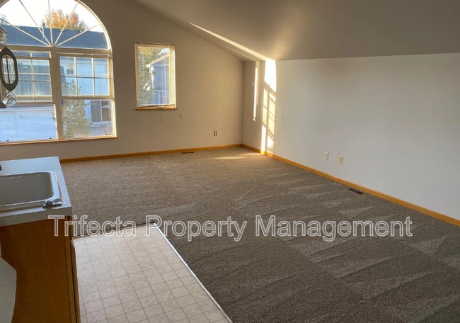 Building Photo - 1333 Fairfield Ave