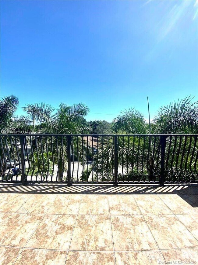 Building Photo - 1117 NW 1st St