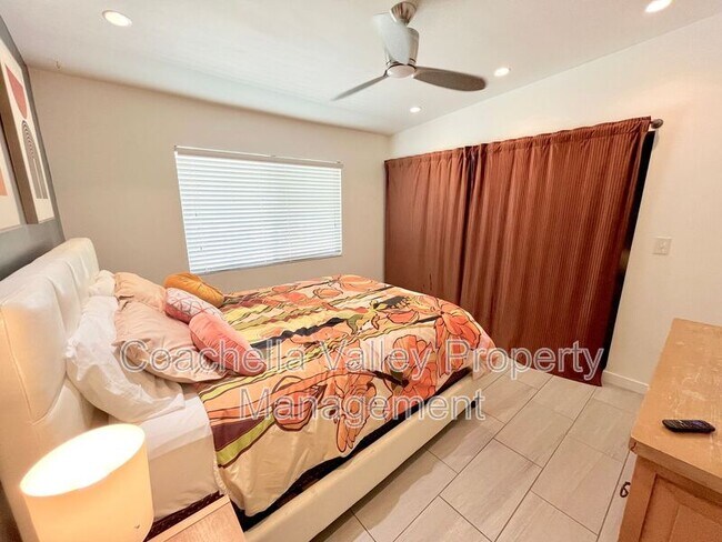 Building Photo - 2719 E Ventura Rd