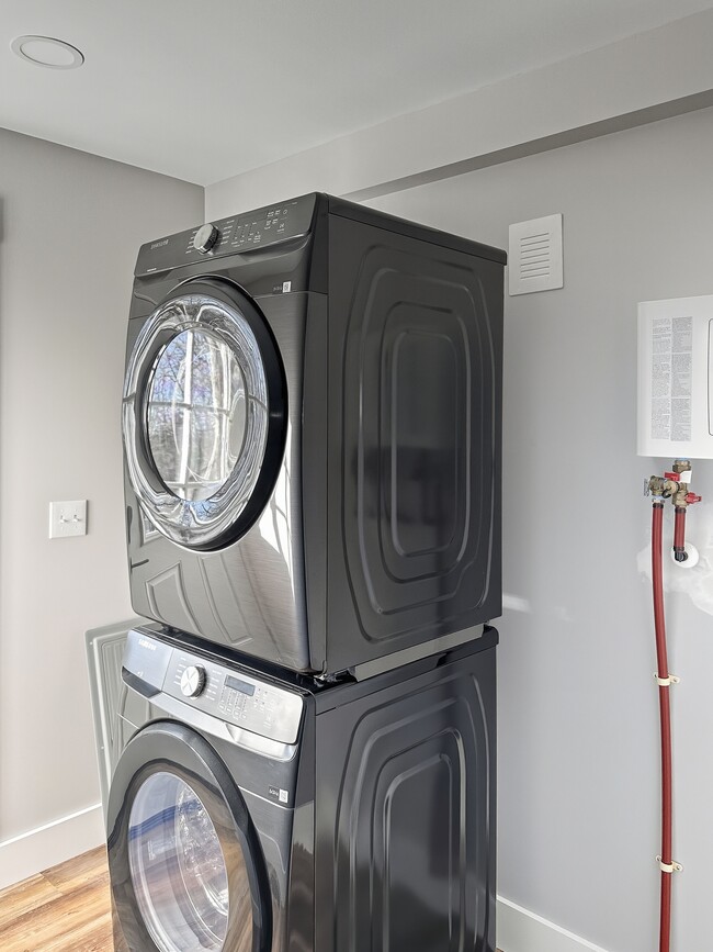 Building Photo - 12 Old Starnes Cove Rd