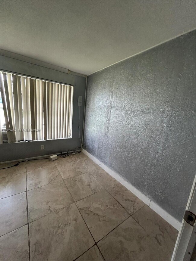 Building Photo - 5710 NW 64th Way