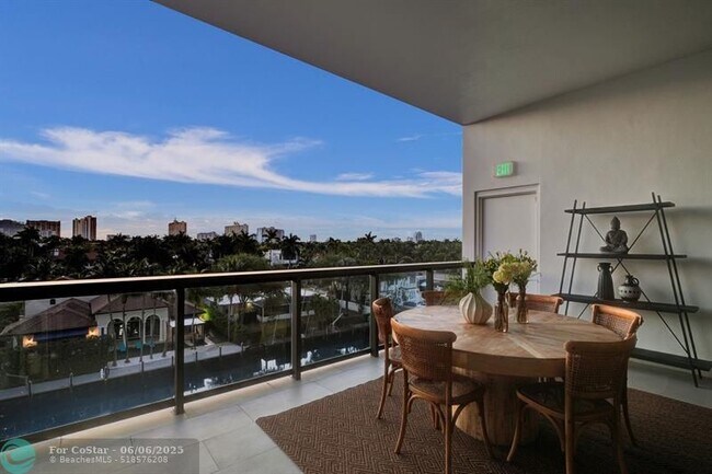 Building Photo - 20 Isle of Venice Dr