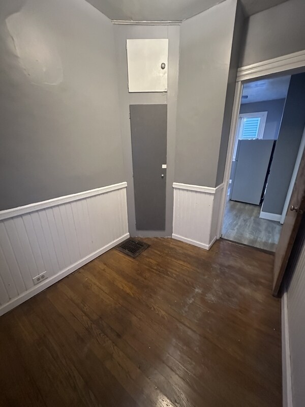 Building Photo - 3816 Archwood Ave