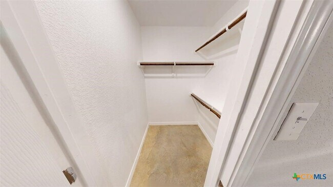 Building Photo - 1608 Tejas Trail