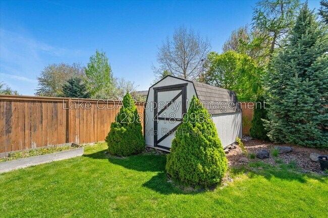 Building Photo - 8920 Torrey Ln