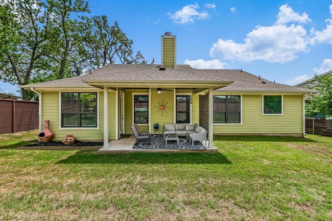 Building Photo - 224 Charli Cir