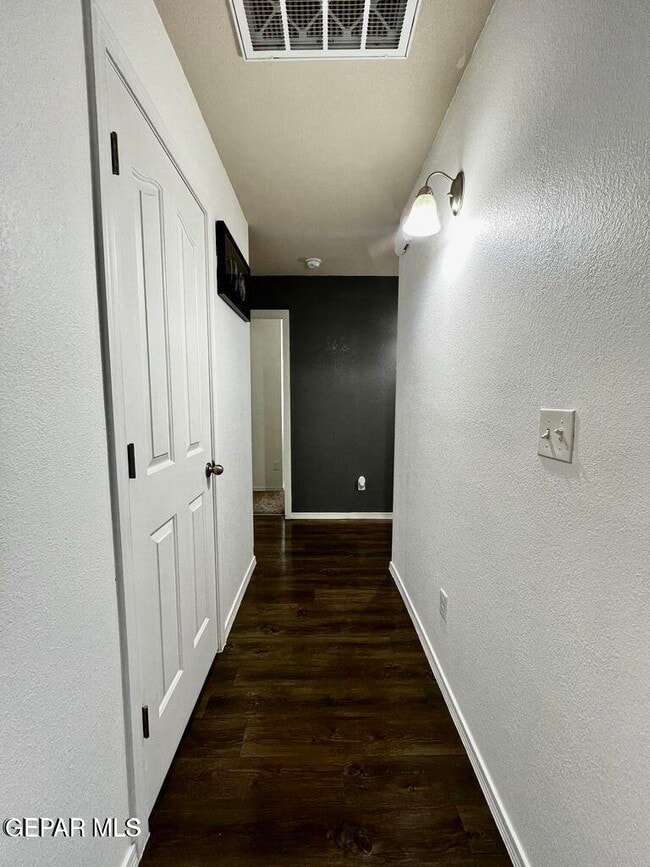 Building Photo - 749 Villa Romero Dr