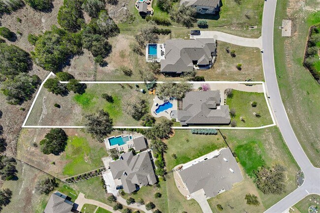 Building Photo - 654 Linden Lp