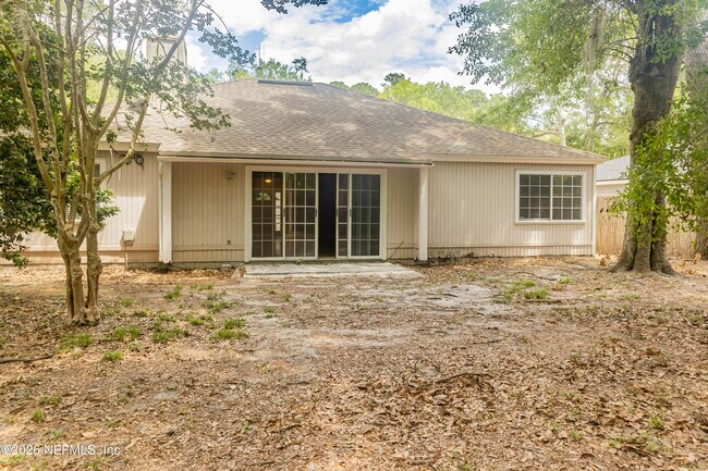 Building Photo - 8066 Dickie Dr