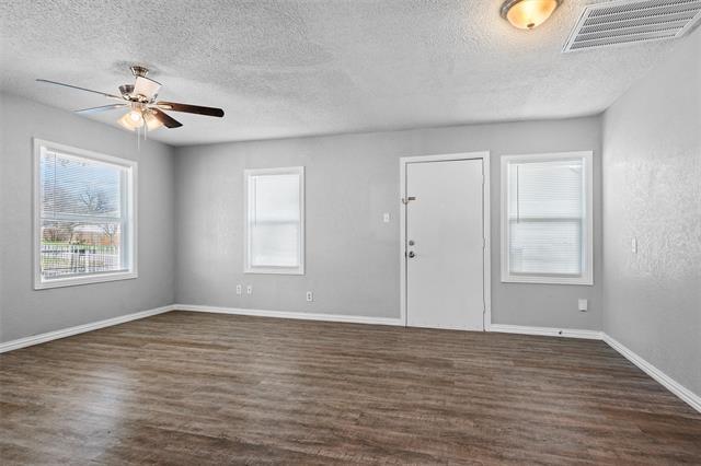 Building Photo - 2118 Lee Ave