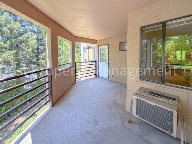 Building Photo - Perfect Shape Monte Merano Condo next to Fremont Bart Station