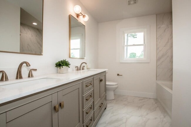 Building Photo - 4892 NC-16