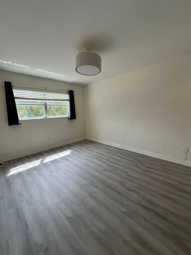 Building Photo - 7505 SW 82nd St