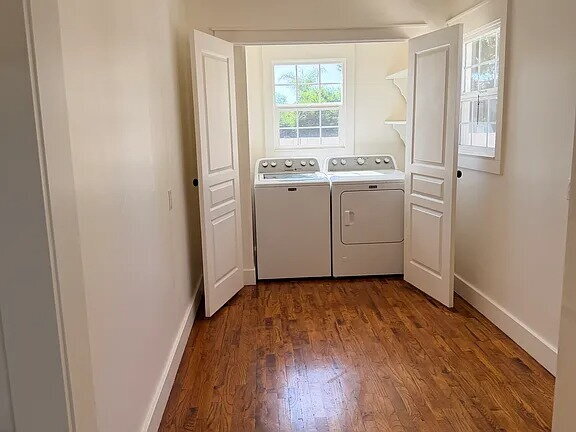 Building Photo - Charming country property
