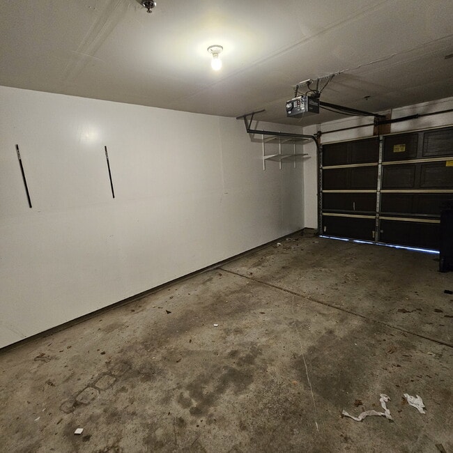 Building Photo - 2BR/2BA Condo with Garage, Private Patio & Resort-Style Amenities