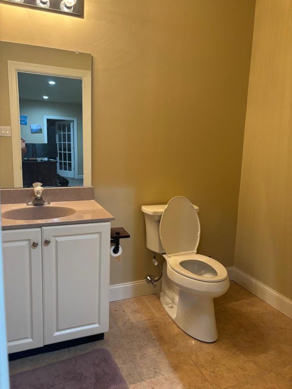 Building Photo - 501 Rain Tree Cir