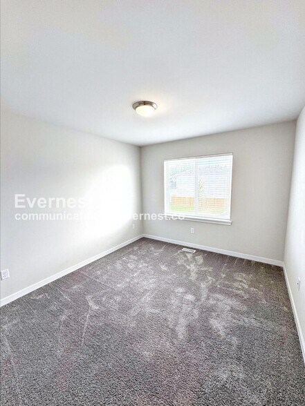 Building Photo - 13312 183rd St Ct E