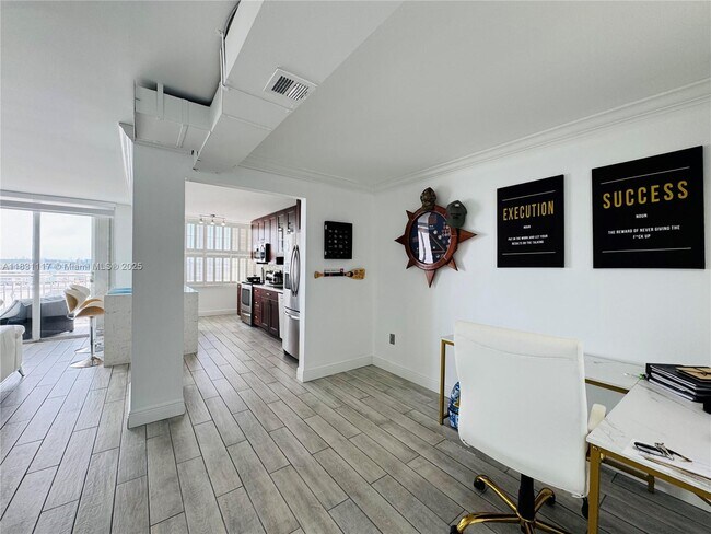 Building Photo - 18031 Biscayne Blvd