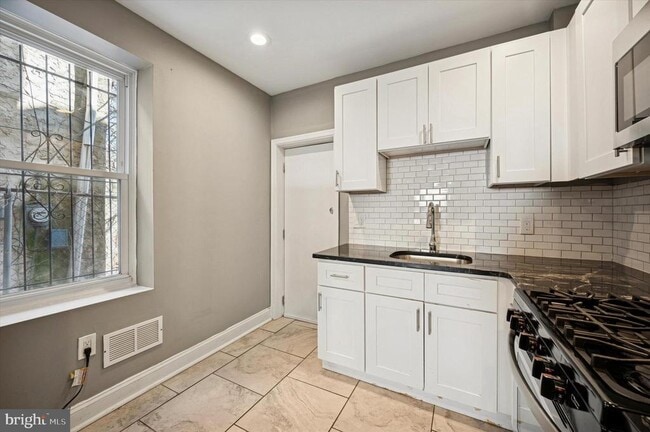 Building Photo - 2147 N Marston St