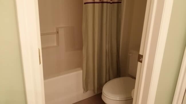 Building Photo - Coral Canyon Home