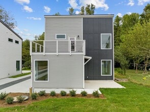 Building Photo - Gorgeous New Construction near Downtown Durham, Premium Finishes - Pet Friendly!