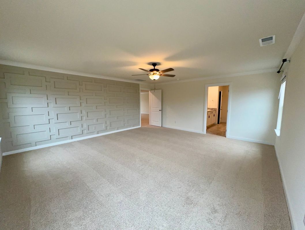 Building Photo - 10811 Upland Dr