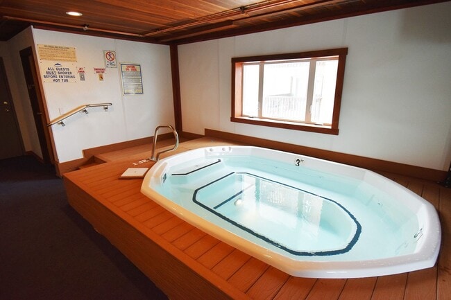 Building Photo - Winter Seasonal Rental - Lake Dillon Condo...