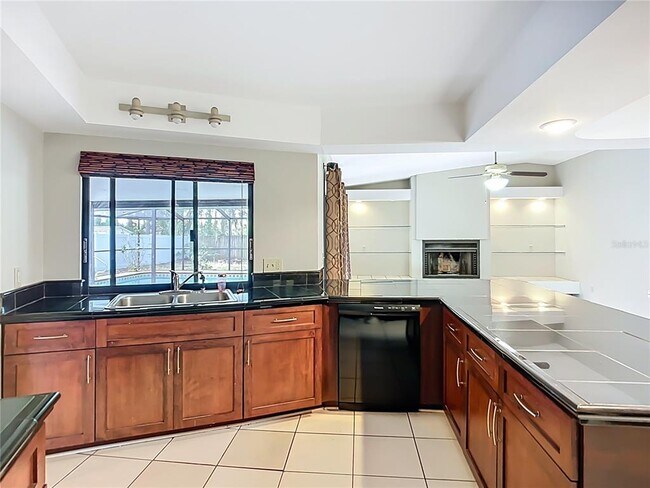 Building Photo - 1623 Carter Oaks Dr
