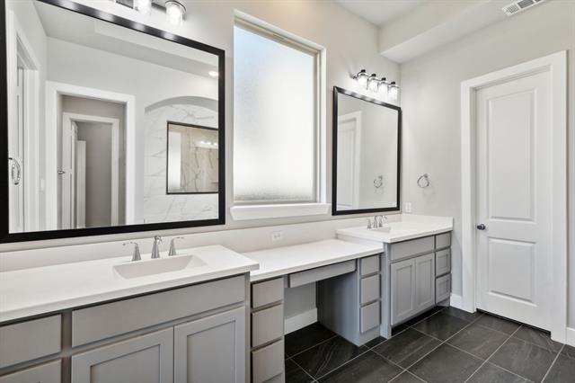 Building Photo - 4131 Sandhills Ln