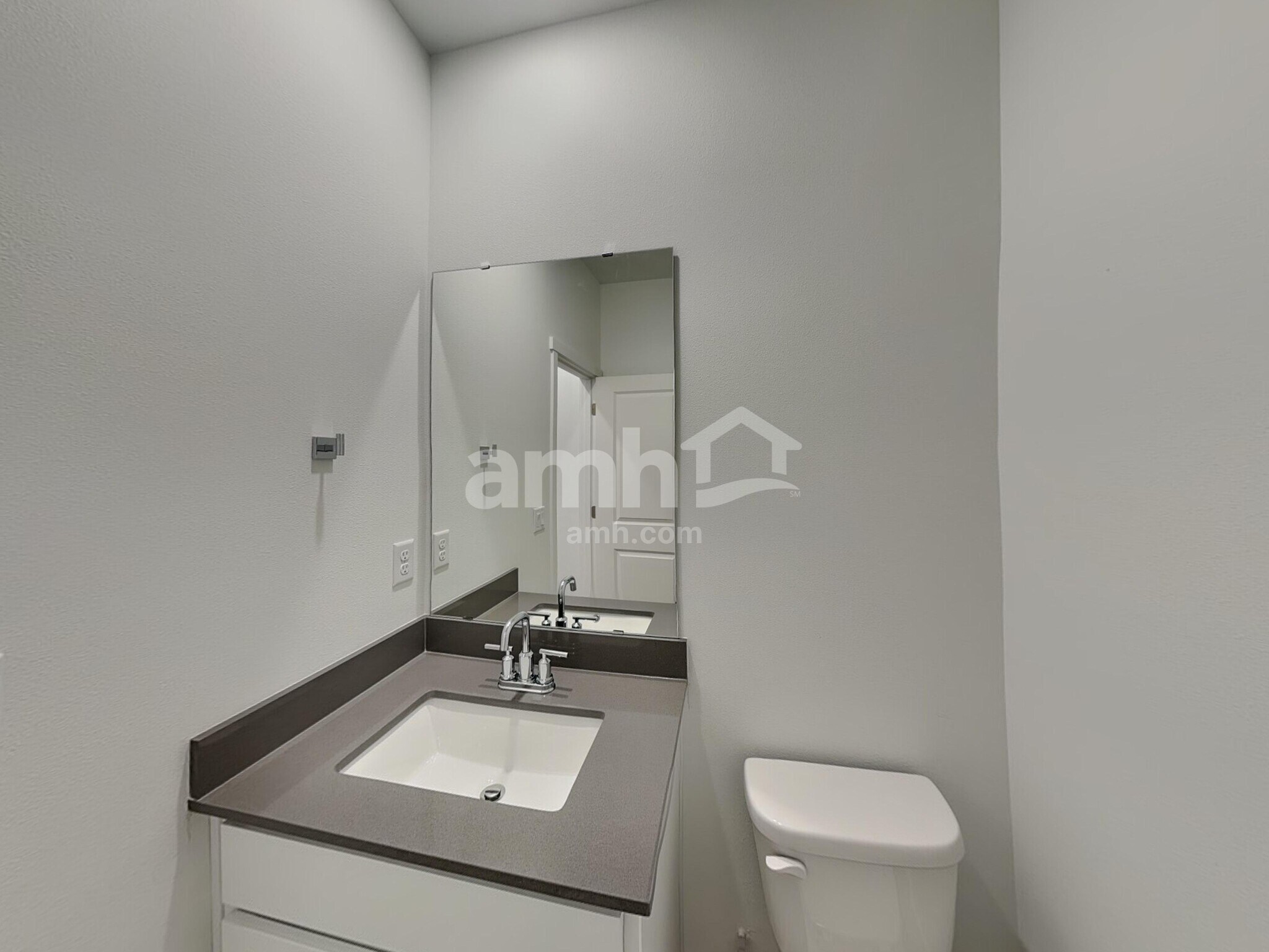 Building Photo - 8544 47th Pl NE